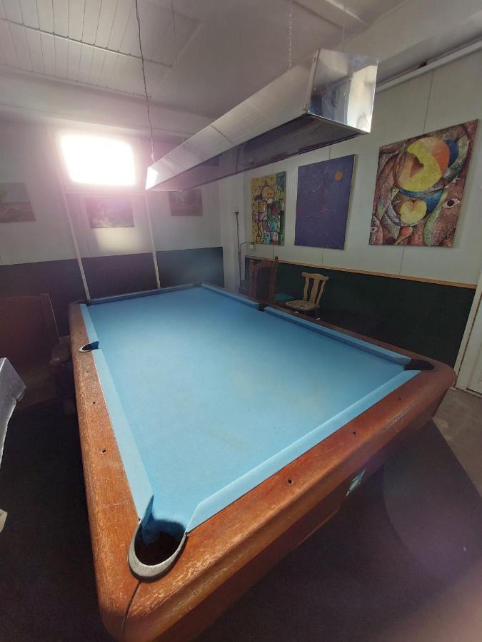 Hostel Suzzzy Novska Bagian luar foto
